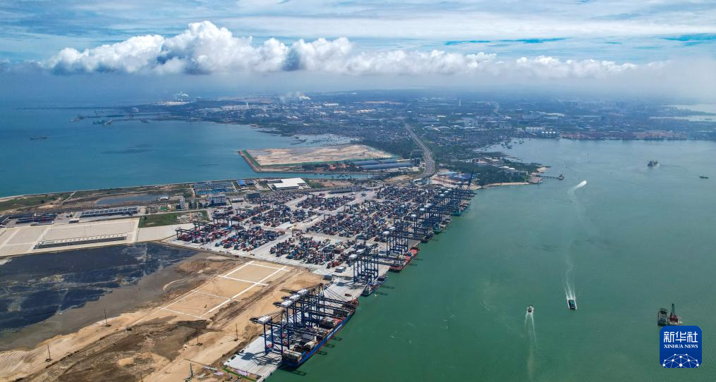 0a598b4c67f84b1286f637b7eb49add2